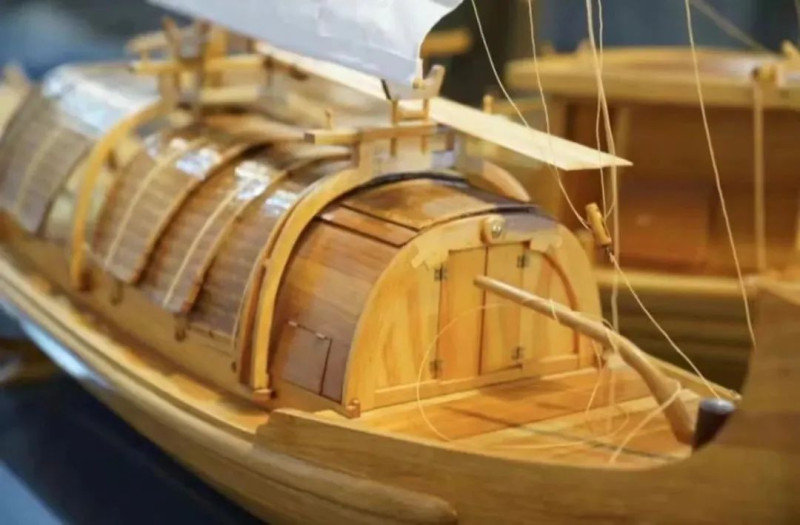 木帆船  均为资料图片