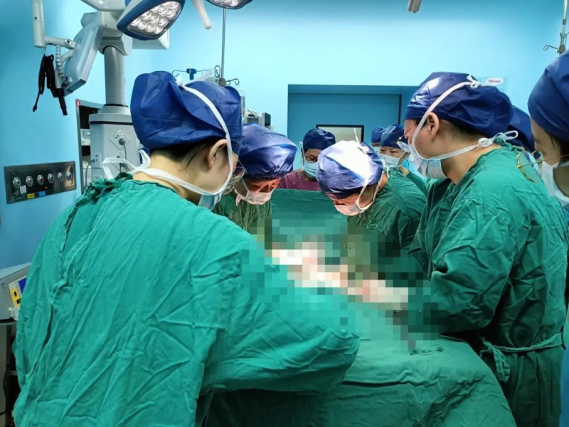 长沙市第一医院多学科专家全力护航肺动脉高压遇前置胎盘出血的孕妇妊娠。由医院供图