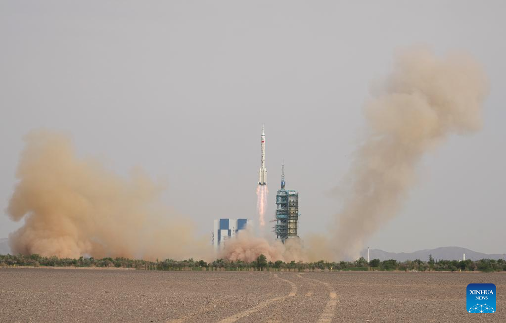 The Shenzhou-16 manned spaceship, atop a Long March-2F carrier rocket, blasts off from the Jiuquan Satellite Launch Center in northwest China May 30, 2023. (Xinhua/Li Gang)